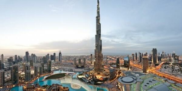 برج خليفة يتصدر قائمة المواقع أكثر استقطابا للزوار حسب خدمة "غوغل ستريت فيو"
