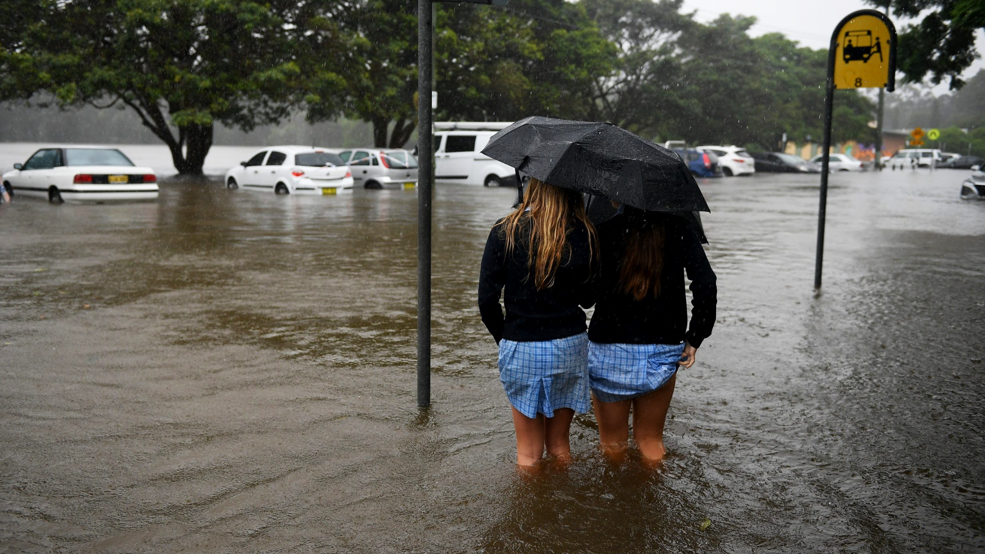 أستراليا.. السلطات تدعو السكان لإخلاء منازلهم بسب الأمطار الغزيرة والرياح القوية