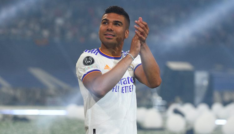 ريال مدريد.. كاسيميرو يخوض تدريبات النادي الملكي مبتسما
