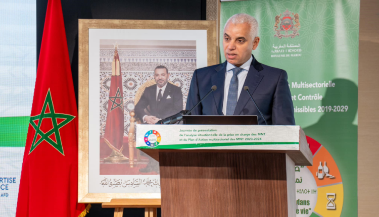 وزير الصحة والحماية الاجتماعية، خالد آيت الطالب